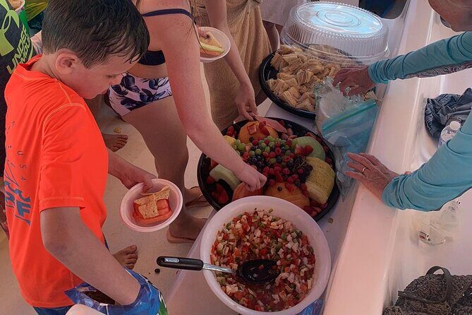 3hr Seaside Scavenger hunt - Queen Conch Hunting and Snorkel Gear: how the game works underwater