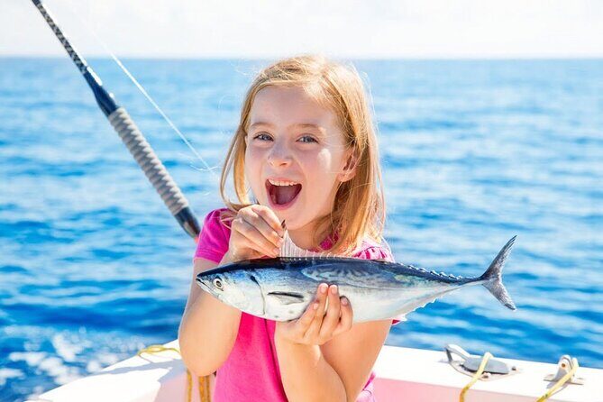 4HR Private bottom Fishing Charter with lunch - Lunch, Snacks, Rum Punch, and Prosecco Rosè on Board