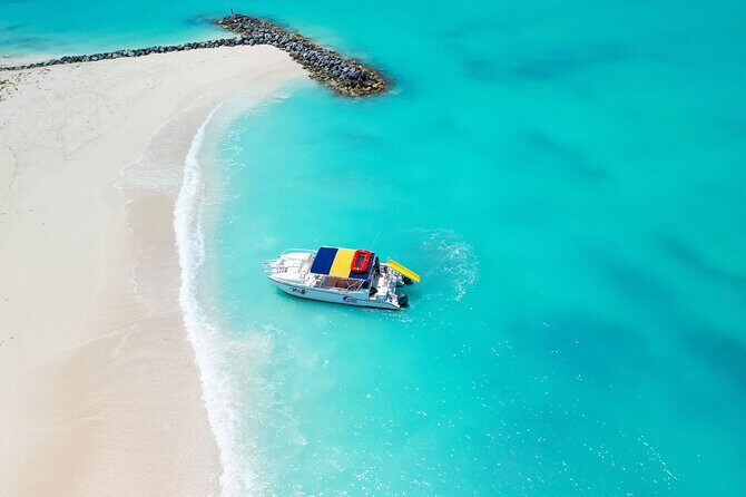 4HR Private Half-day Boat in Gracebay - Captains and Crew: The Energy Factor
