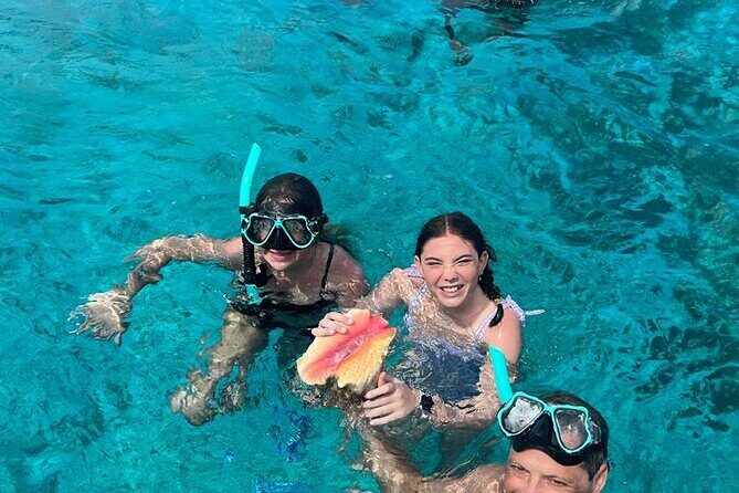 6HR-Private Provo Cays Exploration with Lunch - Little Water Cay and the iguana island stop