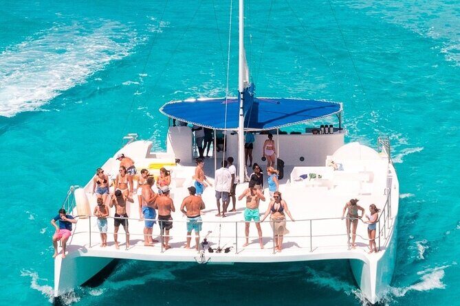 All Day Adventure with a Beach BBQ Feast from Providenciales - A 9:00 a.m. start built around Grace Bay’s views