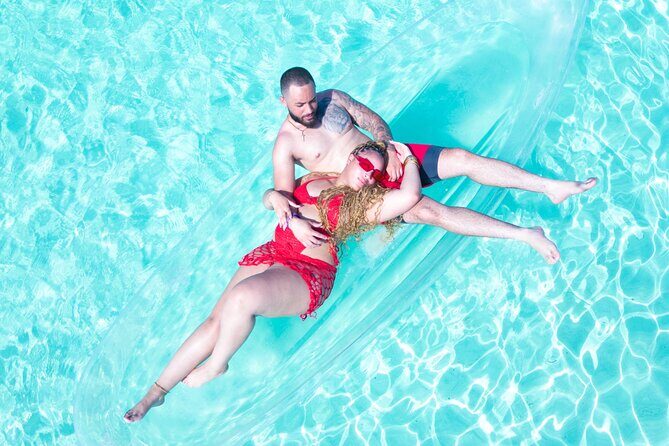 Couples Clear Kayak PhotoShoot Grand Turk Island - The 35-Minute Clear Kayak Shoot: How the Session Flows