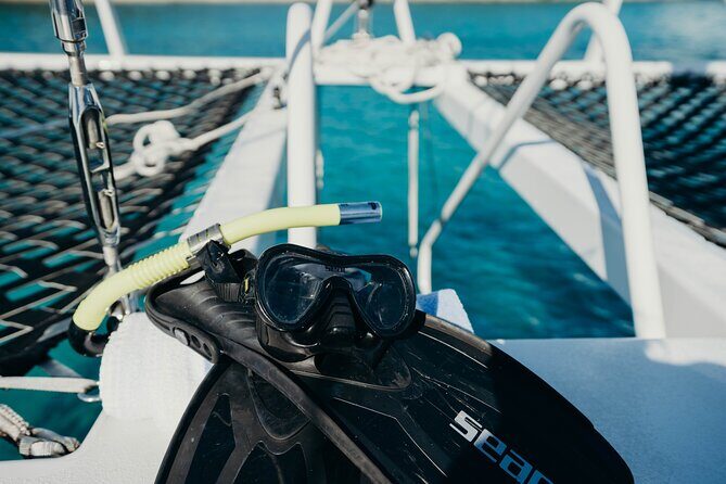 Deluxe Half-Day Snorkel Sail on Lady Grace Luxury Catamaran - Picnic Lunch and Full Open Bar: The Part You’ll Feel Immediately