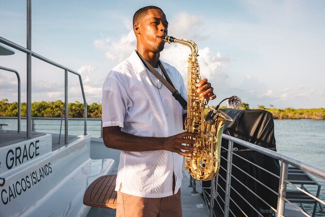 Deluxe Sunset and Saxophone Sail on Luxury Lady Grace Catamaran - Hors d’oeuvres: gourmet bites that fit a 1.5-hour cruise