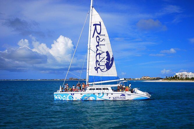 Family Catamaran & Snorkeling Cruise Turks & Caicos - Cruising Providenciales Coast on a 65-Foot Catamaran