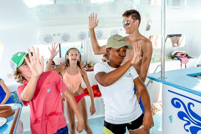 Family Catamaran & Snorkeling Cruise Turks & Caicos - Pickup at Beaches Turks & Caicos and how to avoid stress