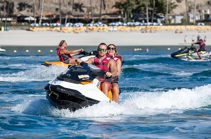 Jet Ski Fest in Turks and Caicos Islands - Safety first: how the guided setup affects your ride