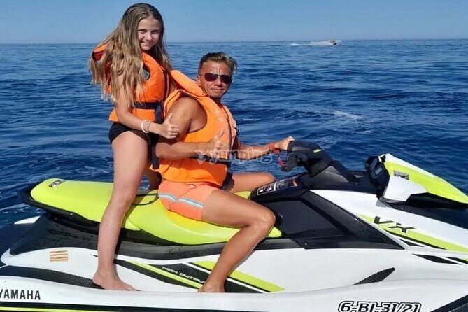 Jet Ski Fest in Turks and Caicos Islands - The abandoned ship wreck and the jump opportunity
