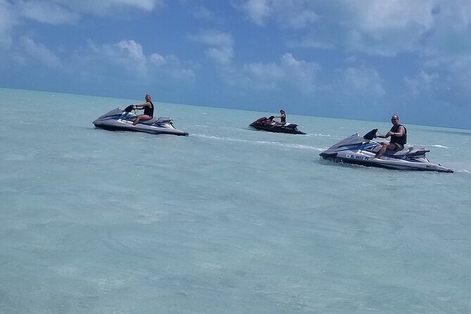 Jet Ski Shipwreck and Private Island Excursion - What about guides, photos, and pace?