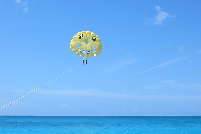 Parasailing Grand Turk - Getting to Effy Jewelry and finding the right beach access