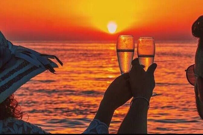 Private 2Hour Champagne Scenic Sunset cruise - The route before sunset: Leeward canals, point views, and a conch farm stop