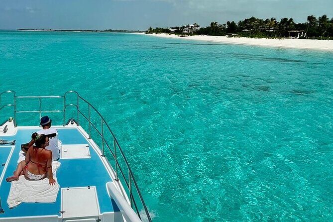 Private 7-Hour Catamaran Tour in Turks and Caicos - Food, Drinks, and the On-the-Spot Beach BBQ Factor