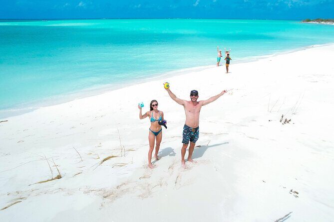 Private Boat Island Hopping & Snorkeling in Turks & Caicos 4Hrs - Why the private group (up to 6) changes everything