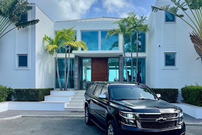 Private Luxury Providenciales Intl Airport Roundtrip Transfer - Drivers who know the route: why prompt matters on Provo