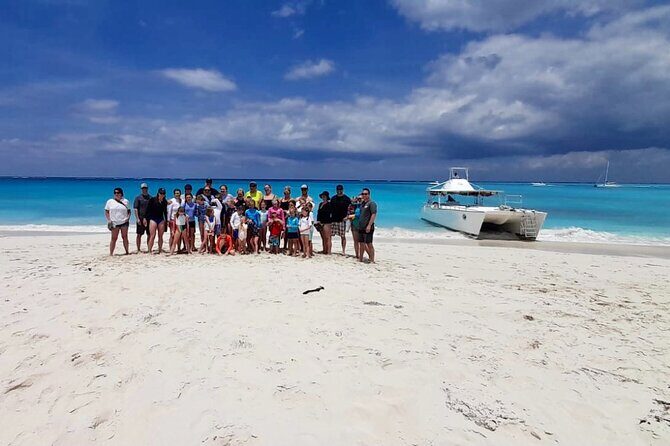 Private Reef, Beach and Sandbar Tour from Providenciales - La Famille Express Shipwreck: Optional Adrenaline (and an Interesting Photo Stop)