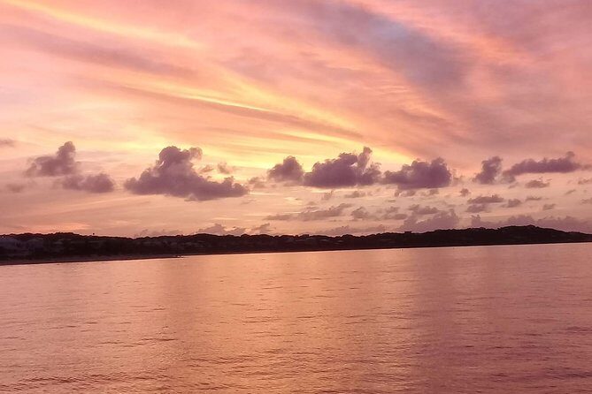 Private Sunset Cruise in Grace Bay - Drinks, cheeses, and music: how the crew turns a sail into your evening