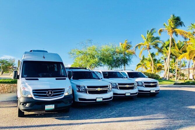 Providenciales Airport (PLS) to hotels or ferry -Arrival Transfer - Inside the Car: Comfort, Cleanliness, and Luggage Handling