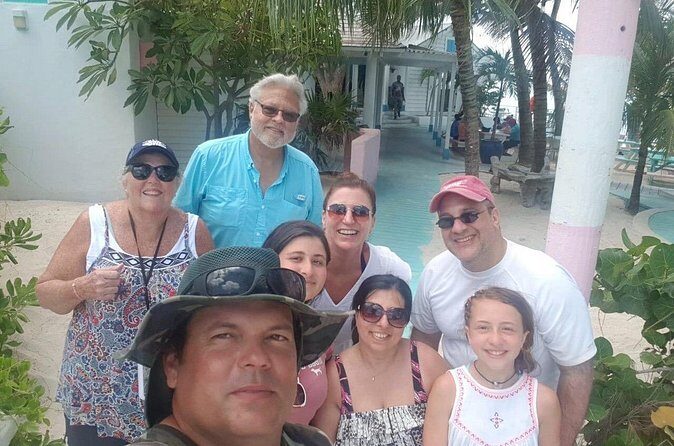 Providenciales Unmissable Sightseeing Tour - Da Conch Shack lunch: the value anchor of the day