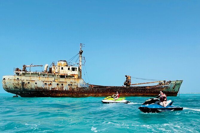Shipwreck Adventure in Providenciales - Setting out from Sun and Fun Sea Sports in Leeward