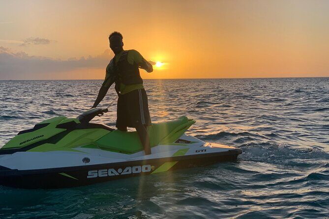 Shipwreck Adventure in Providenciales - Marine life spotting: when the wreck becomes part of the reef