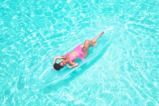 Singles Lite Clear Kayak Photoshoot Grand Turk Island - A 20–25 minute clear kayak photo session: what actually happens