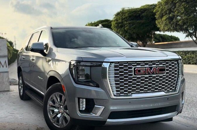 Turks and Caicos Private SUV Airport Transportation - When Your Group Needs Two SUVs (And How That Helps)